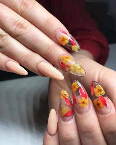 Аквариумный дизайн на ногтях. Фото, техника для начинающих с блестками, сухоцветами, водой внутри