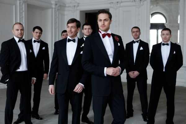 Блэк тай дресс код для женщин, мужчин в одежде. Стиль Black tie optional, фото