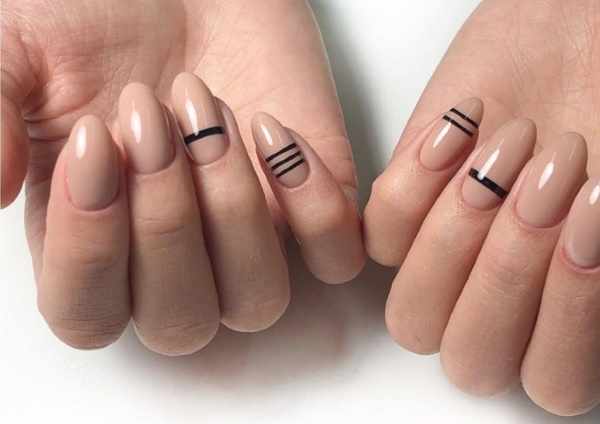 Дизайн ногтей бежевый с черным. Фото с рисунком, кружевом, матовый на короткие ногти