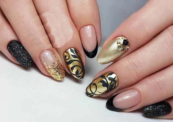 Дизайн ногтей черного цвета. Фото со стразами, блетсками, френч на короткие, длинные ногти