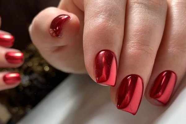 Красная втирка на ногтях. Фото, дизайн