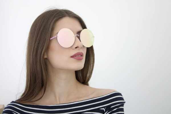Круглые очки для зрения для девушек, солнцезащитные. Как называются, кому подходят