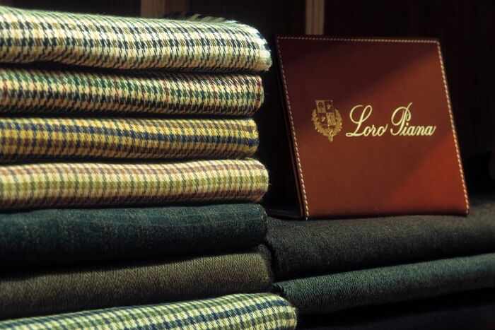 Loro Piana: обувь, одежда, костюмы, пуховики, куртки, пряжа, текстиль. История компании, мода, стиль, коллекции