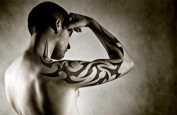 Мужские татуировки на руке: надписи с переводом, их значение, красивые со смыслом, кельтский узор, маленькие, на всю руку, эскизы