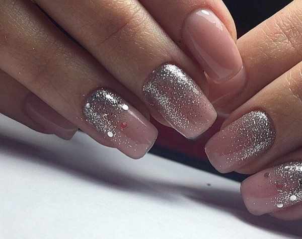 Нейтральный маникюр гель-лаком на коротких ногтях, длинных. Фото