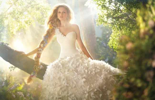 Видеть себя во сне в свадебном платье, невестой - толкование сна. Что означает для замужней и незамужней девушки