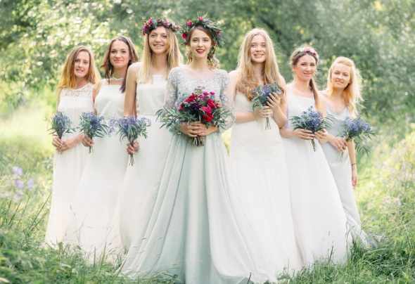 Свадебные платья в греческом стиле для беременных, полных девушек, нежных оттенков, с рукавами. Актуальные фасоны и модели, рекомендации по выбору