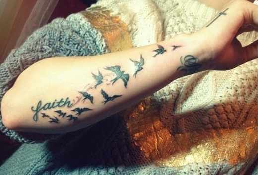 Тату птицы - значение для девушек татуировки орла, сокола, голубя, ласточки, совы, стаи птиц. Фото и эскизы