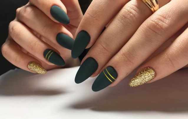 Темно-зеленый маникюр лаком. Фото матовый дизайн на короткие и длинные ногти, новинки, модные тенденции