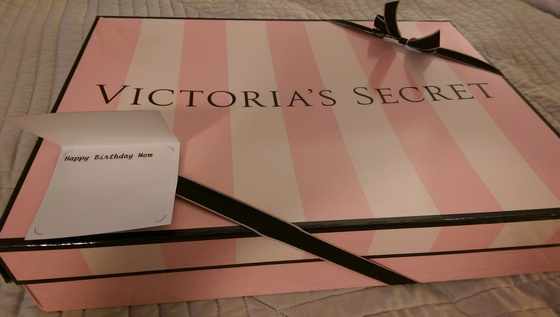 Купальники Виктория Сикрет (Victorias Secret) 2021. Модные тенденции, фото: слитные, бандо, раздельные, бикини, с шортами, пуш ап