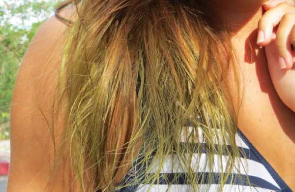 Зеленые волосы у девушек после осветления, хны, бассейна, басмы. Фото, как исправить
